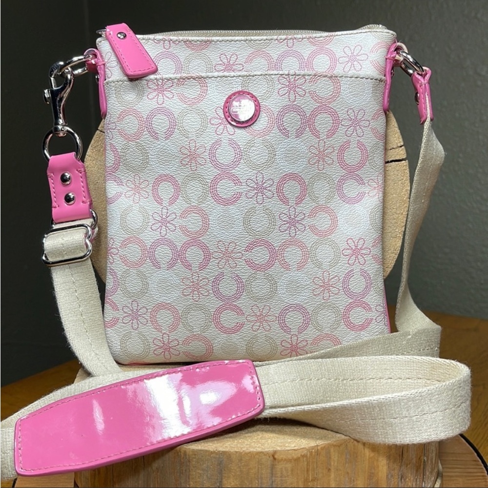 HTF COACH Waverly Daisy Crossbody